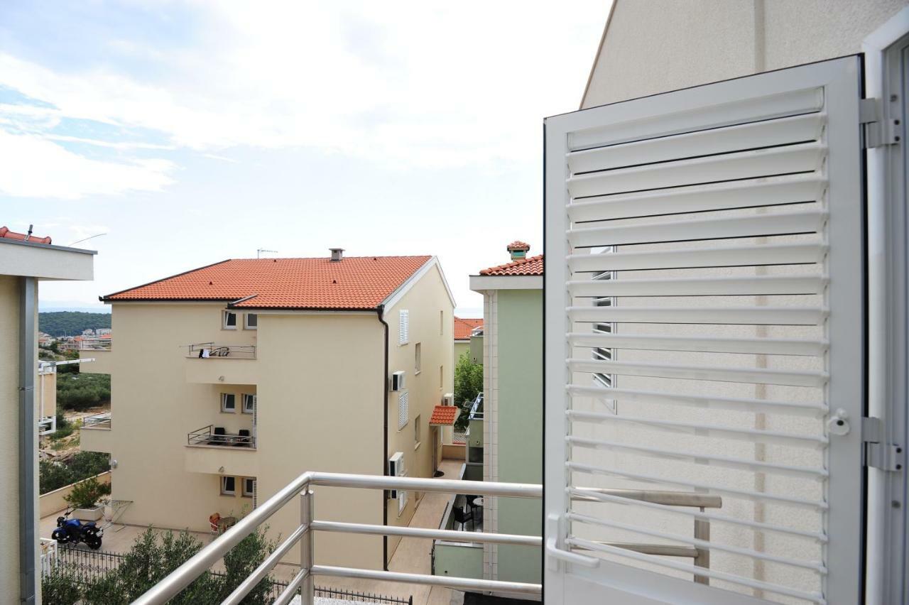 Apartments Knezevic Makarska Exterior foto