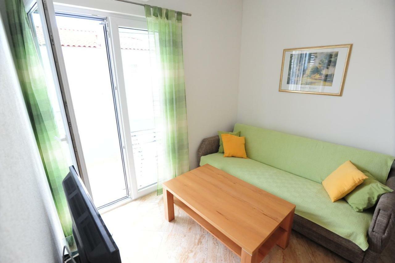 Apartments Knezevic Makarska Exterior foto